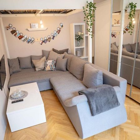 Cozy Modern Nest In The Heart Of Vienna With Netflix Appartement Buitenkant foto