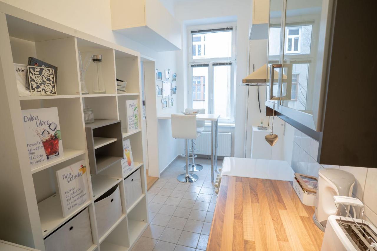 Cozy Modern Nest In The Heart Of Vienna With Netflix Appartement Buitenkant foto