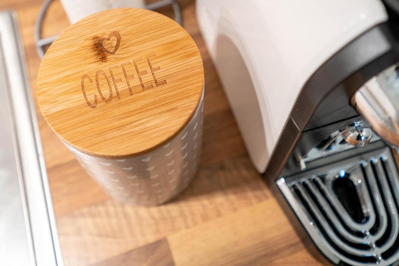 Cozy Modern Nest In The Heart Of Vienna With Netflix Appartement Buitenkant foto